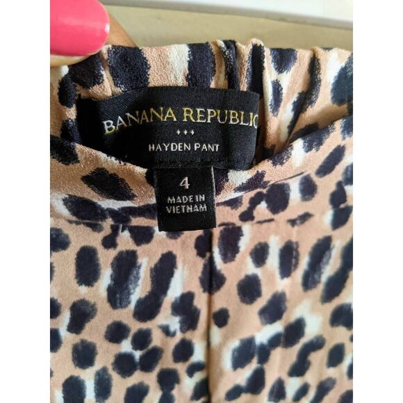 Banana Republic Hayden Pants Women’s Size 4 Beige Animal Print Tapered Ankle - Picture 4 of 12